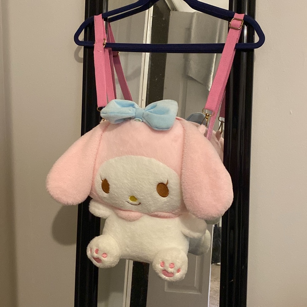 Cute CinnamonRoll backpack from Hello Kitty friends!